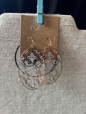 Plunder Gold Filigree Oval Drop Earrings